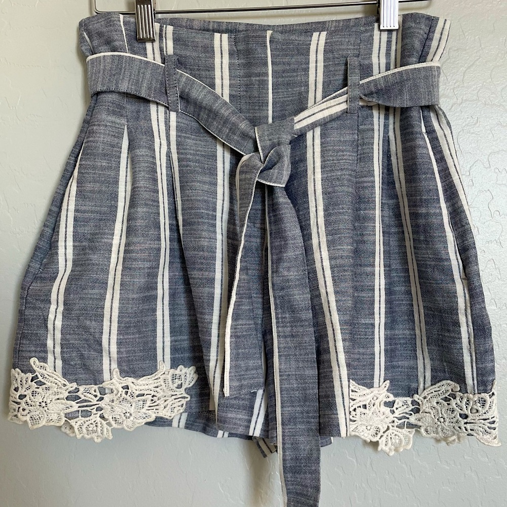 Zara basic heigh waisted shorts